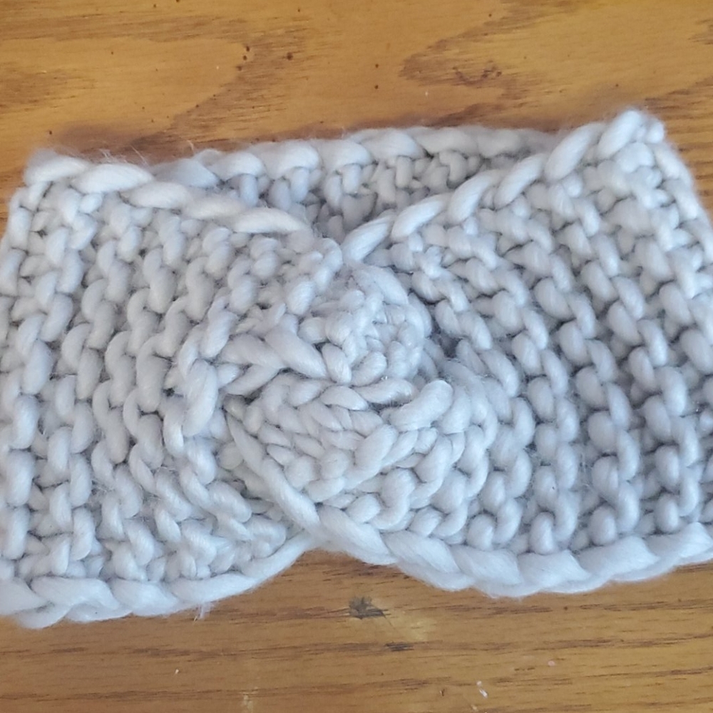 Comfy Knit Head Scarf for Winter !